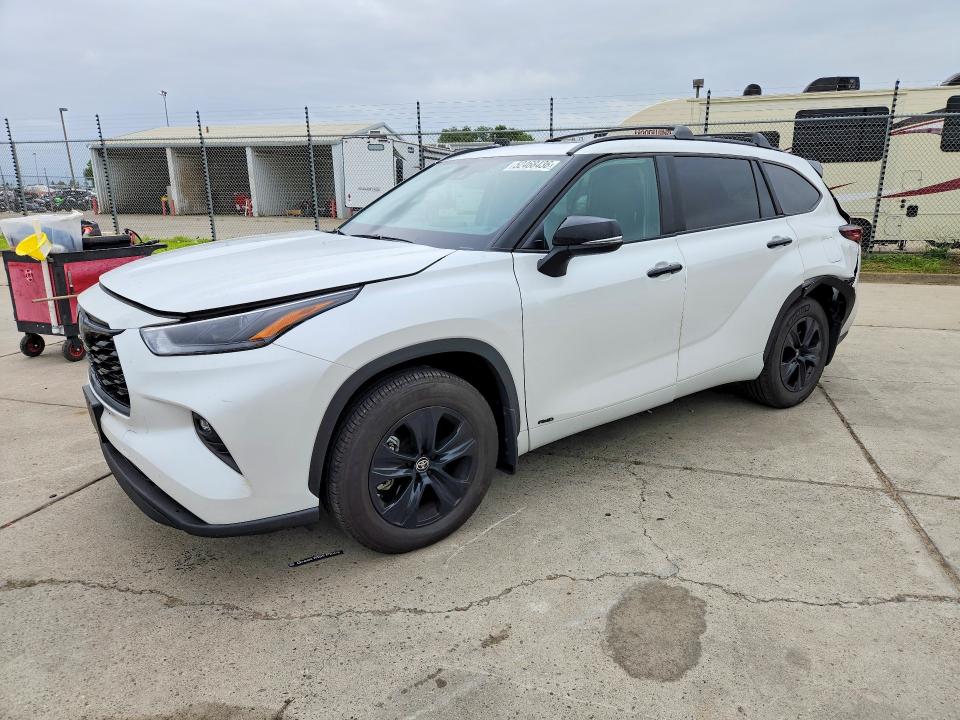 Aukcja sprzedaży 2024 Toyota Highlander Hybrid, vin: 5TDKBRCHXRS642597, numer aukcji: 52468436