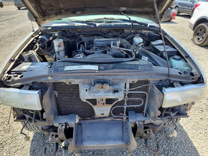 54099356 :رقم المزاد ، 1GCDT19W628263748 vin ، 2002 Chevrolet S Truck مزاد بيع