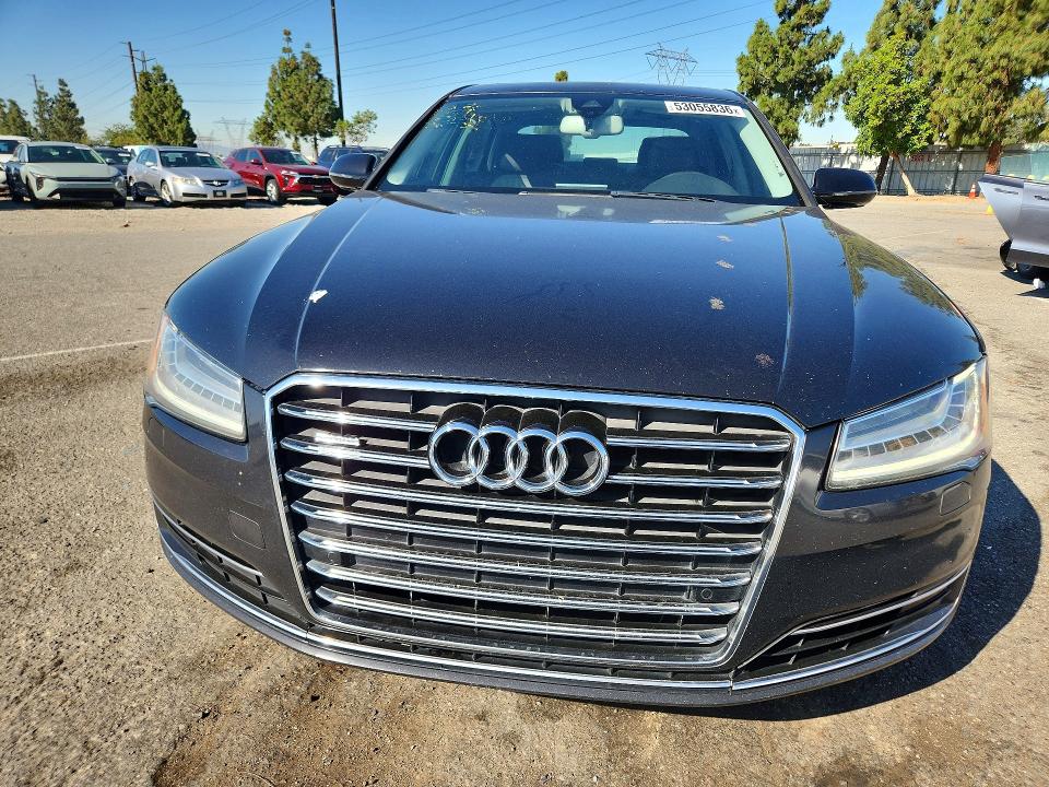 53055836 :رقم المزاد ، WAU3GAFD6FN010582 vin ، 2015 Audi A8 مزاد بيع