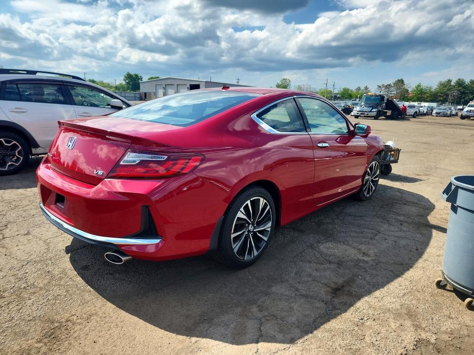 54457866 :رقم المزاد ، 1HGCT2B81HA004780 vin ، 2017 Honda Accord مزاد بيع