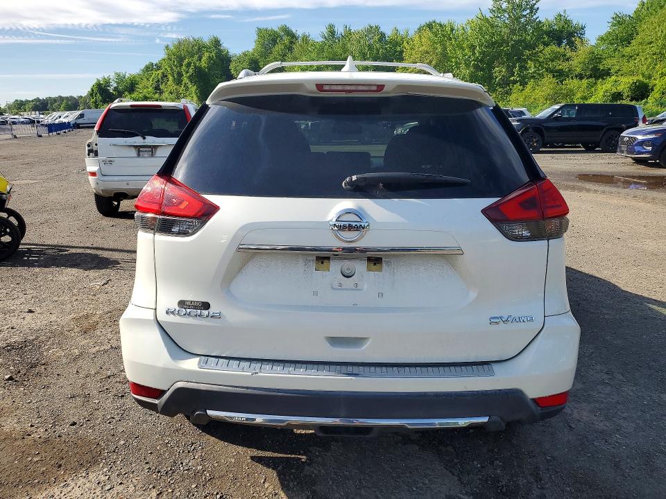 54663686 :رقم المزاد ، KNMAT2MV7HP502598 vin ، 2017 Nissan Rogue مزاد بيع