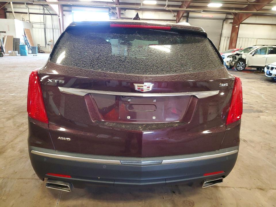 53426556 :رقم المزاد ، 1GYKNDRS9JZ132672 vin ، 2018 Cadillac Xt5 مزاد بيع