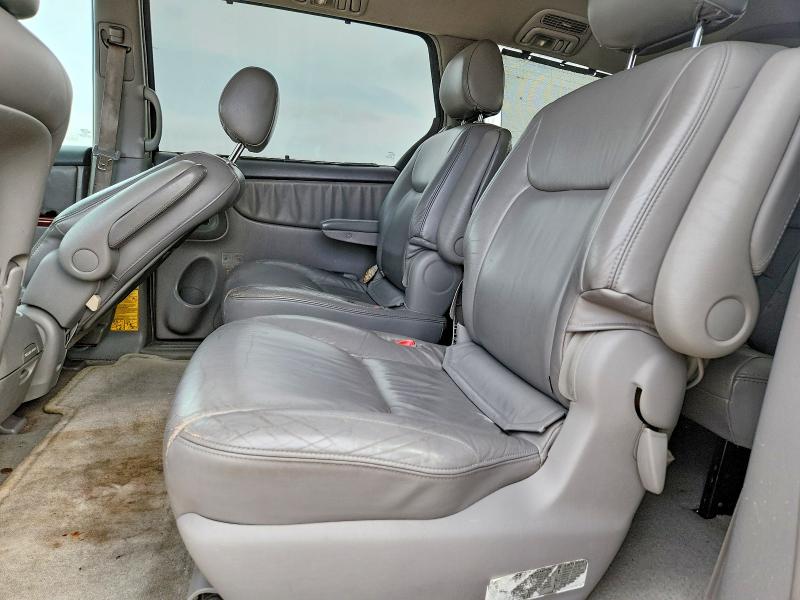 2004 Toyota Sienna მანქანა იყიდება აუქციონზე, vin: 5TDZA22C74S080813, აუქციონის ნომერი: 51830776