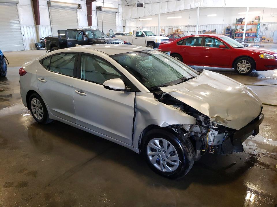2017 Hyundai Elantra მანქანა იყიდება აუქციონზე, vin: KMHD74LF6HU399422, აუქციონის ნომერი: 55304616