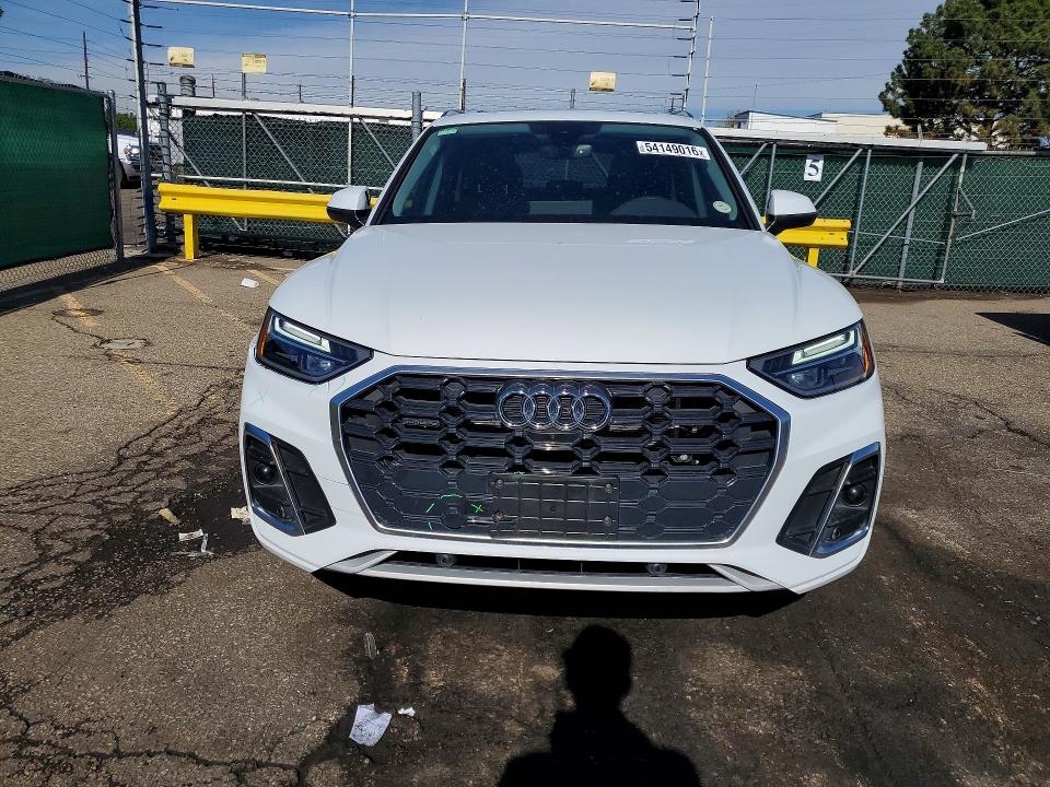 54149016 :رقم المزاد ، WA1E2AFY2M2046243 vin ، 2021 Audi Q5 E مزاد بيع