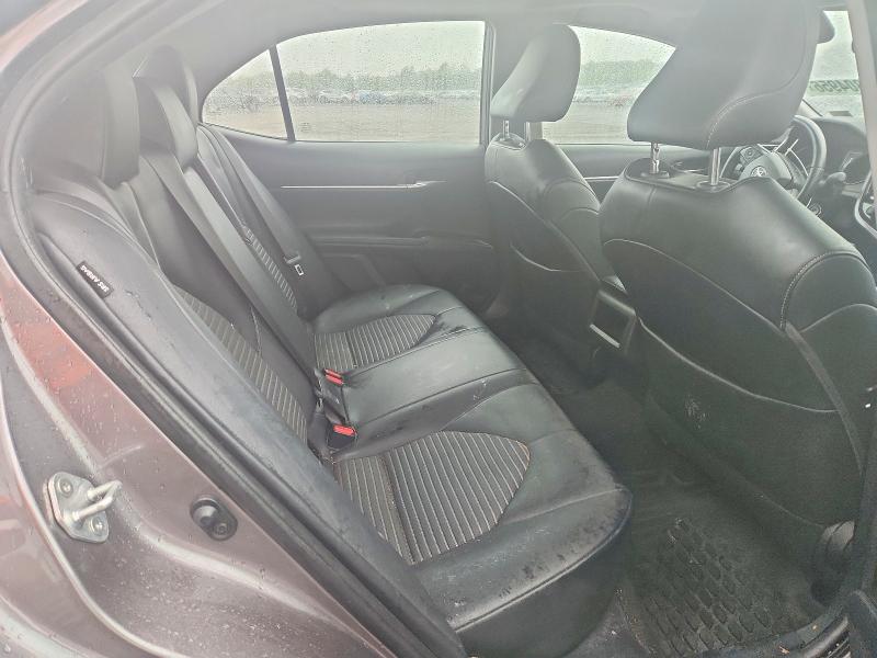 54804956 :رقم المزاد ، 4T1G11AK6MU609153 vin ، 2021 Toyota Camry مزاد بيع