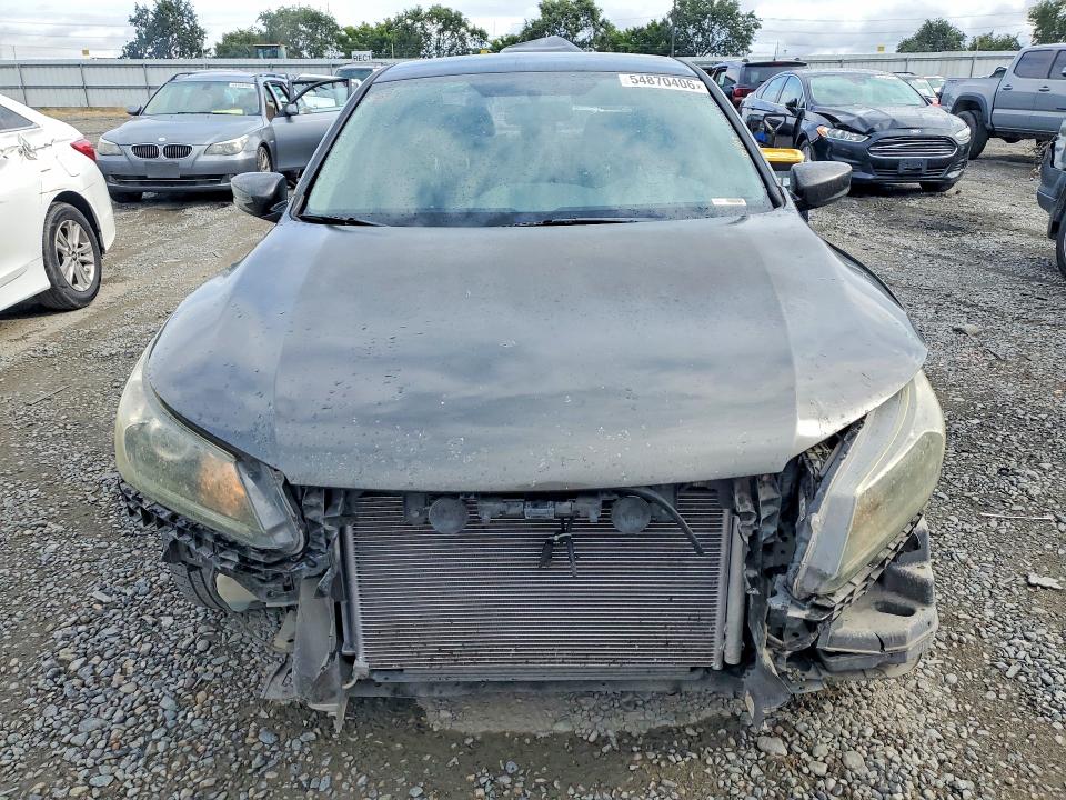 54870406 :رقم المزاد ، 1HGCR2F30FA095843 vin ، 2015 Honda Accord مزاد بيع