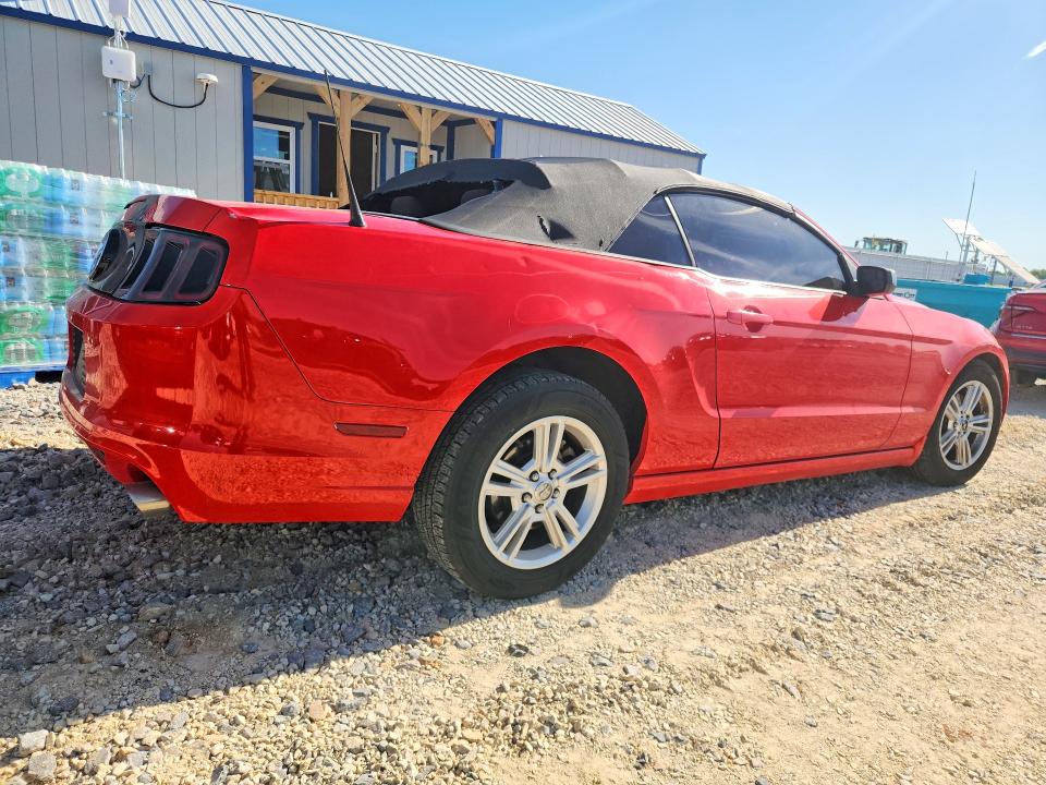53543336 :رقم المزاد ، 1ZVBP8EMXE5211065 vin ، 2014 Ford Mustang مزاد بيع