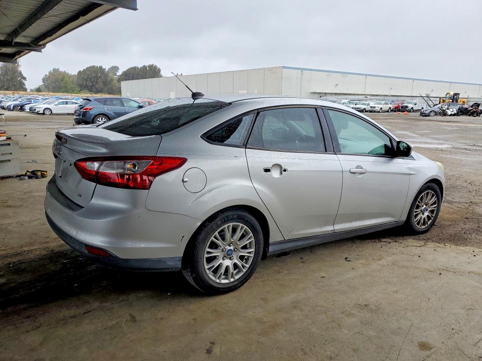Продаж на аукціоні авто 2012 Ford Focus, vin: 1FAHP3F22CL142321, номер лоту: 51953786