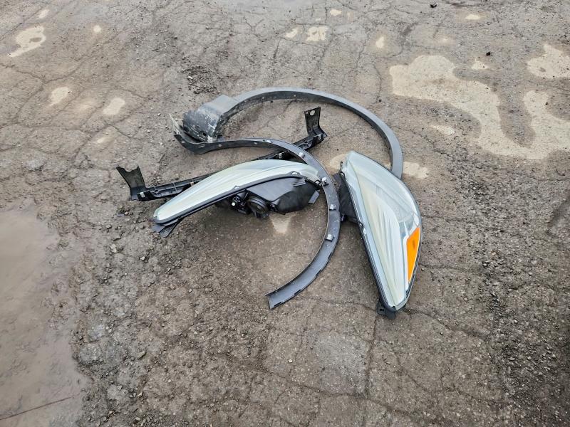 53042276 :رقم المزاد ، 1FMCU0GX9GUB00875 vin ، 2016 Ford Escape مزاد بيع
