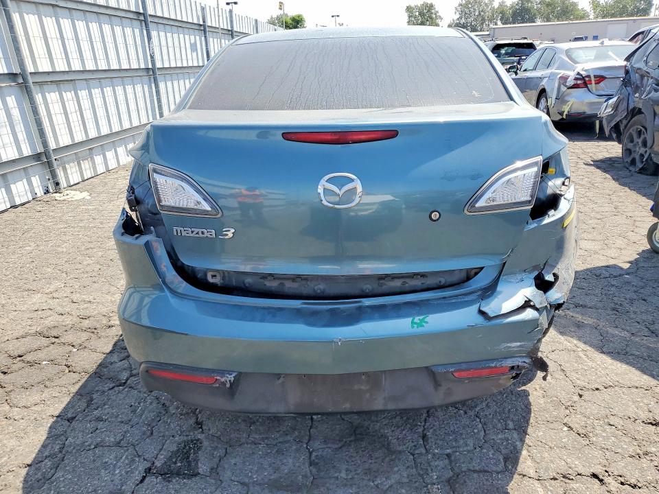 54023796 :رقم المزاد ، JM1BL1UG4B1461809 vin ، 2011 Mazda 3 مزاد بيع