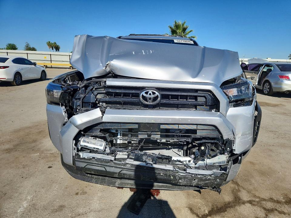 Продажа на аукционе авто 2025 Toyota 4runner, vin: JTEVA5BR7S5024681, номер лота: 53770046
