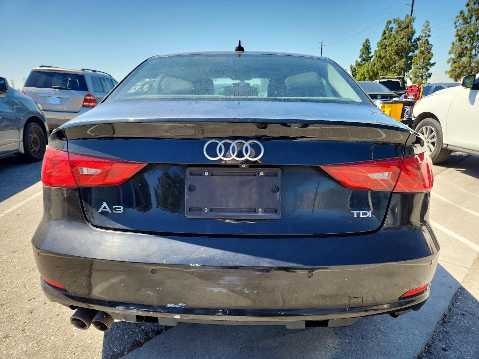52176816 :رقم المزاد ، WAUAJGFF3F1101524 vin ، 2015 Audi A3 مزاد بيع