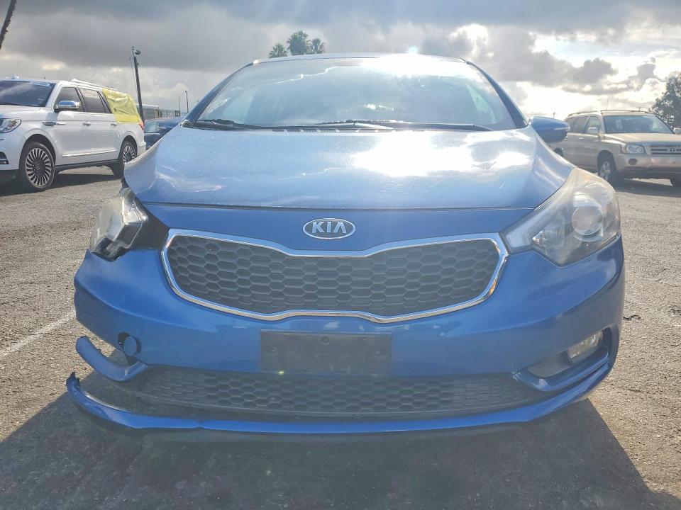 Продажа на аукционе авто 2015 Kia Forte, vin: KNAFX5A89F5270098, номер лота: 52332726