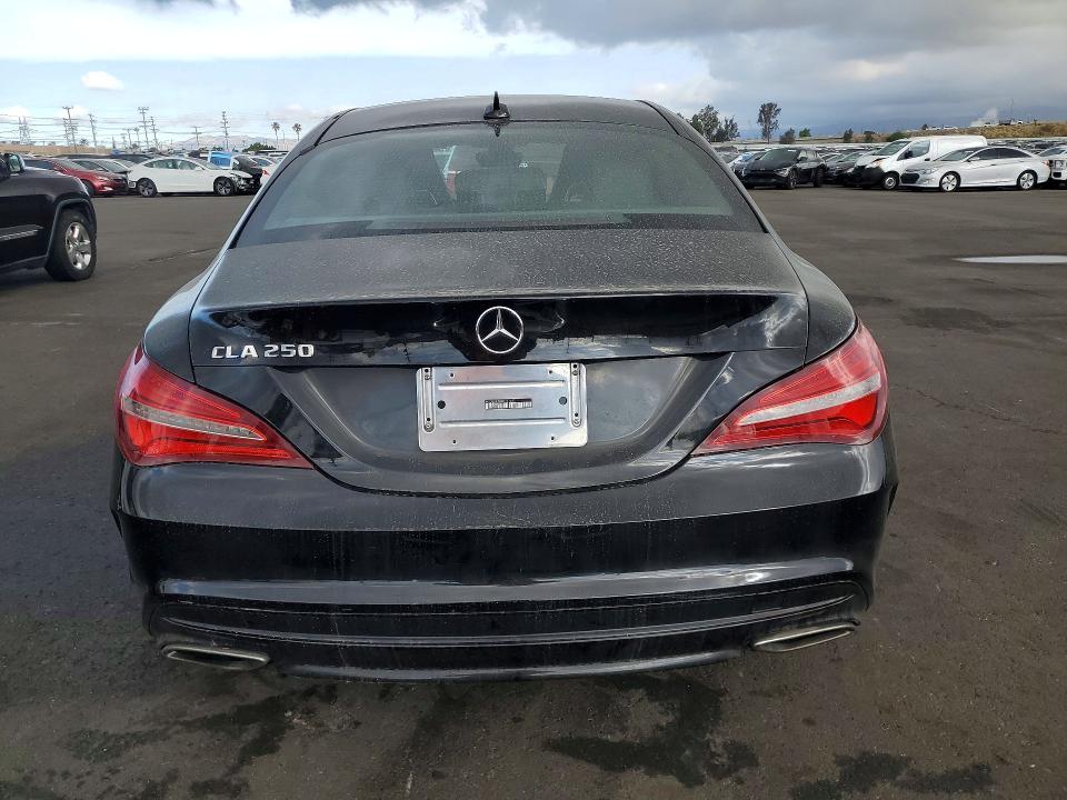 52086386 :رقم المزاد ، WDDSJ4EB8KN737420 vin ، 2019 Mercedes-benz Cla مزاد بيع