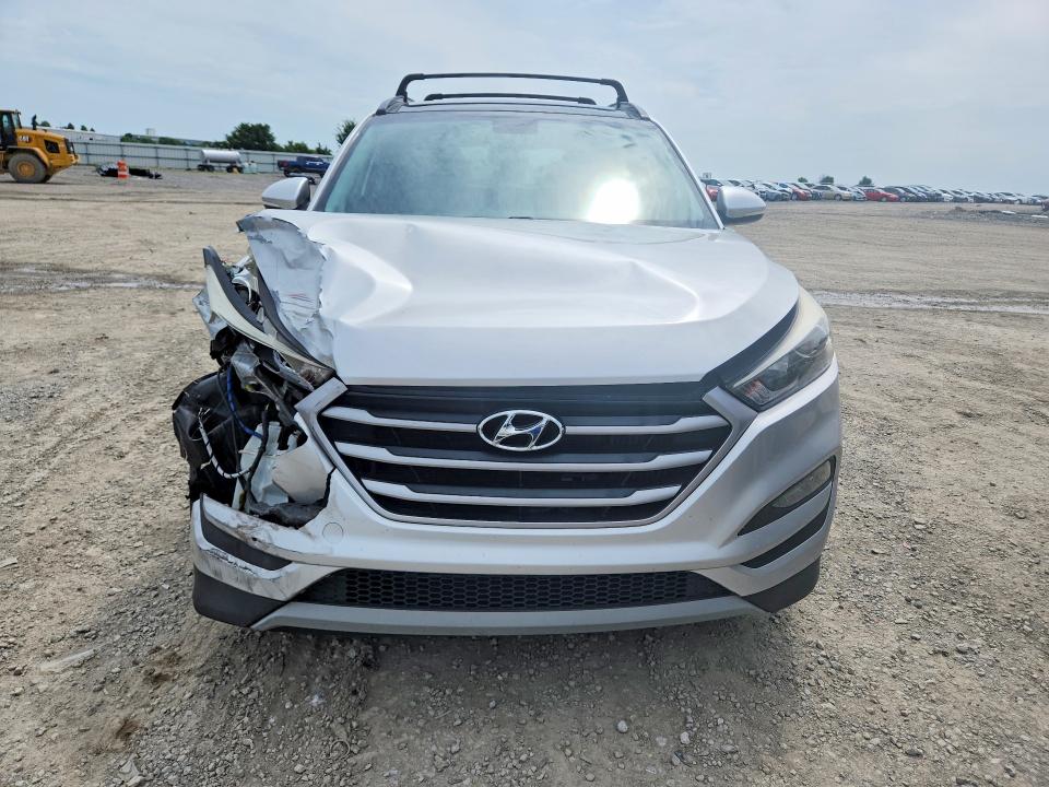 Продаж на аукціоні авто 2018 Hyundai Tucson, vin: KM8J33A28JU743279, номер лоту: 55077306