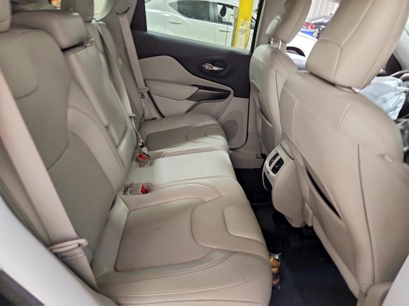 54232606 :رقم المزاد ، 1C4PJMDX4LD618235 vin ، 2020 Jeep Cherokee مزاد بيع