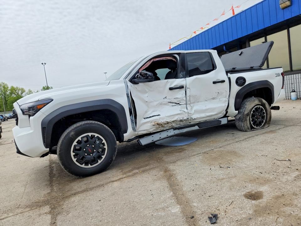 2025 Toyota Tacoma მანქანა იყიდება აუქციონზე, vin: 3TMLB5JN3SM107140, აუქციონის ნომერი: 53285916