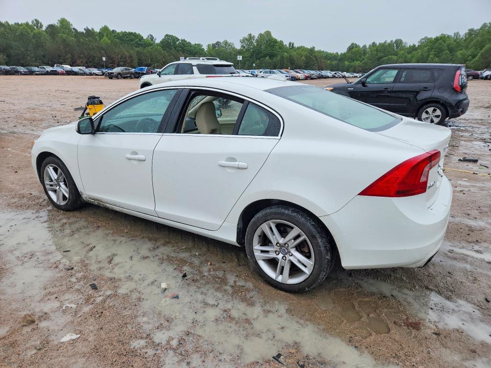 2015 Volvo S60 მანქანა იყიდება აუქციონზე, vin: YV140MFB6F1315531, აუქციონის ნომერი: 53214856