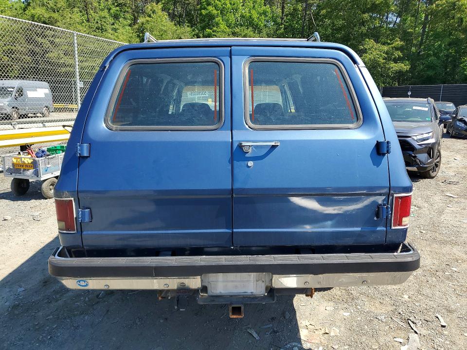 Продажа на аукционе авто 1991 Chevrolet Suburban, vin: 1GNGV26K9MF122743, номер лота: 53280326