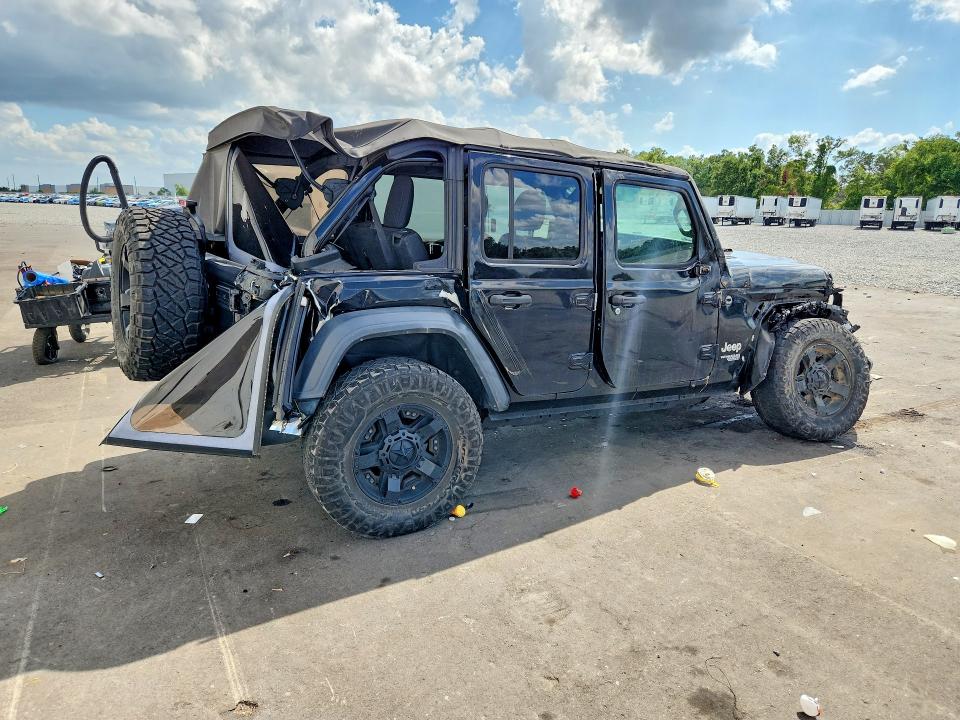 54117926 :رقم المزاد ، 1C4HJXDG7JW153280 vin ، 2018 Jeep Wrangler Unlimited مزاد بيع