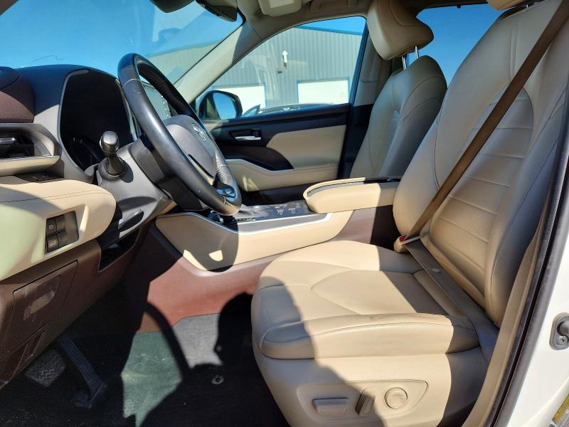 52040256 :رقم المزاد ، 5TDHZRBH5MS551589 vin ، 2021 Toyota Highlander مزاد بيع