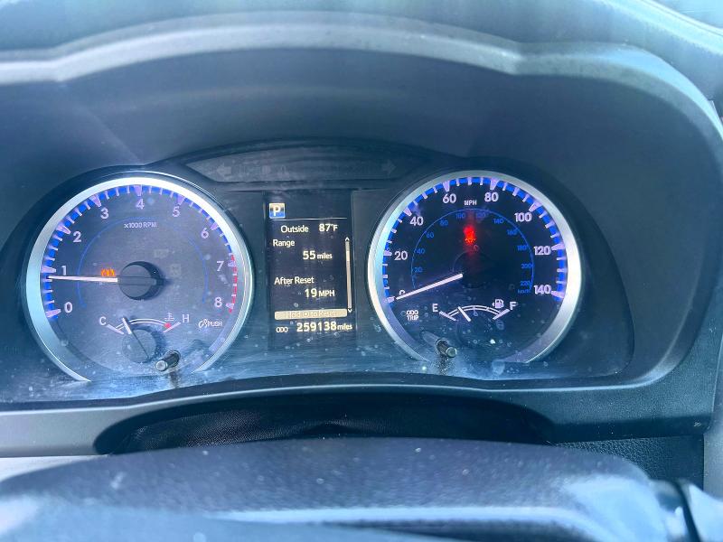 Auction sale of the 2018 Toyota Highlander, vin: 5TDBZRFH9JS843564, lot number: 54715566