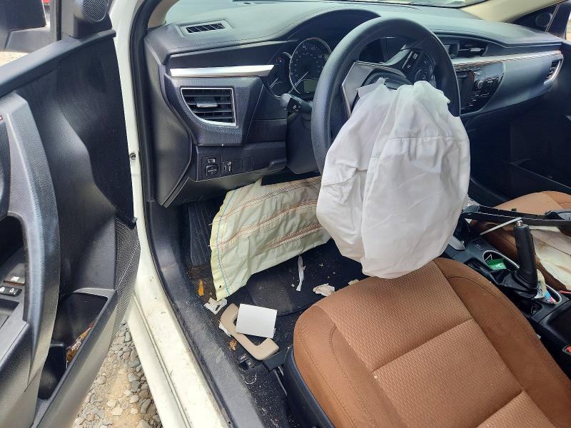 53915546 :رقم المزاد ، 2T1BURHE5FC384275 vin ، 2015 Toyota Corolla مزاد بيع
