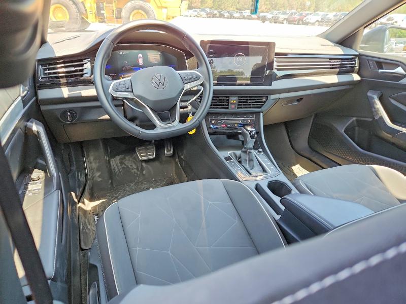 Продажа на аукционе авто 2025 Volkswagen Jetta, vin: 3VWBX7BU1SM030960, номер лота: 53716106