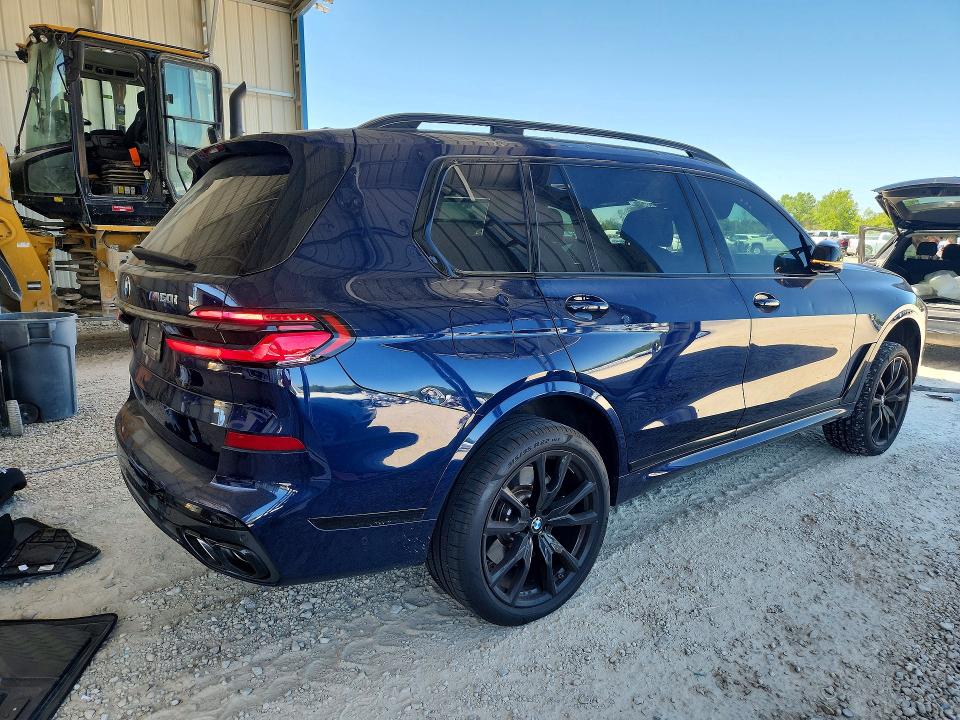 53294886 :رقم المزاد ، 5UX33EM03R9U74947 vin ، 2024 Bmw X7 مزاد بيع