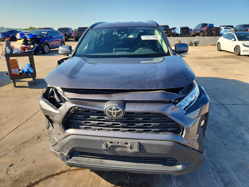Продажа на аукционе авто 2021 Toyota Rav4, vin: 2T3W1RFV1MW106103, номер лота: 53327686