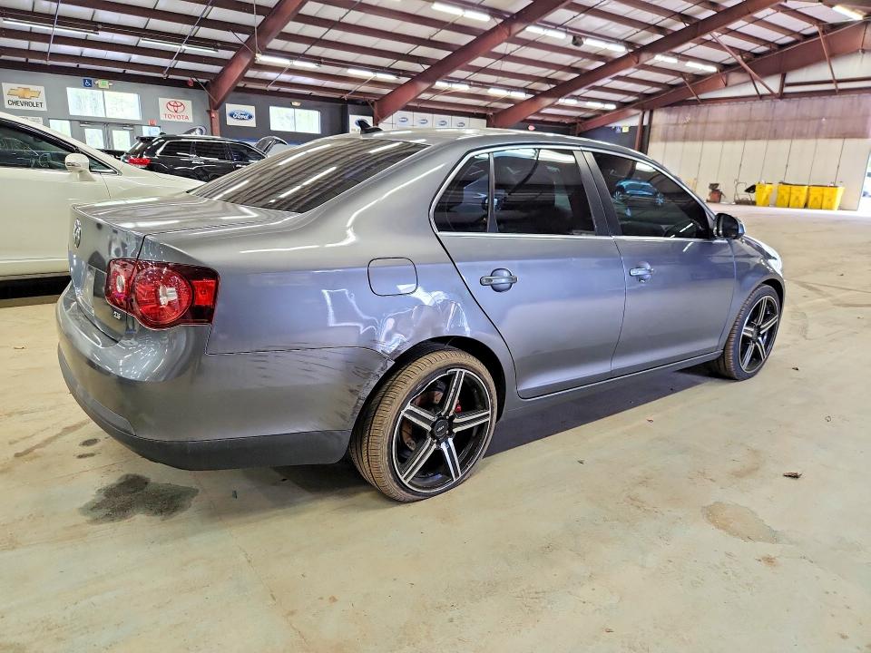 51421426 :رقم المزاد ، 3VWRZ7AJ9AM064949 vin ، 2010 Volkswagen Jetta مزاد بيع