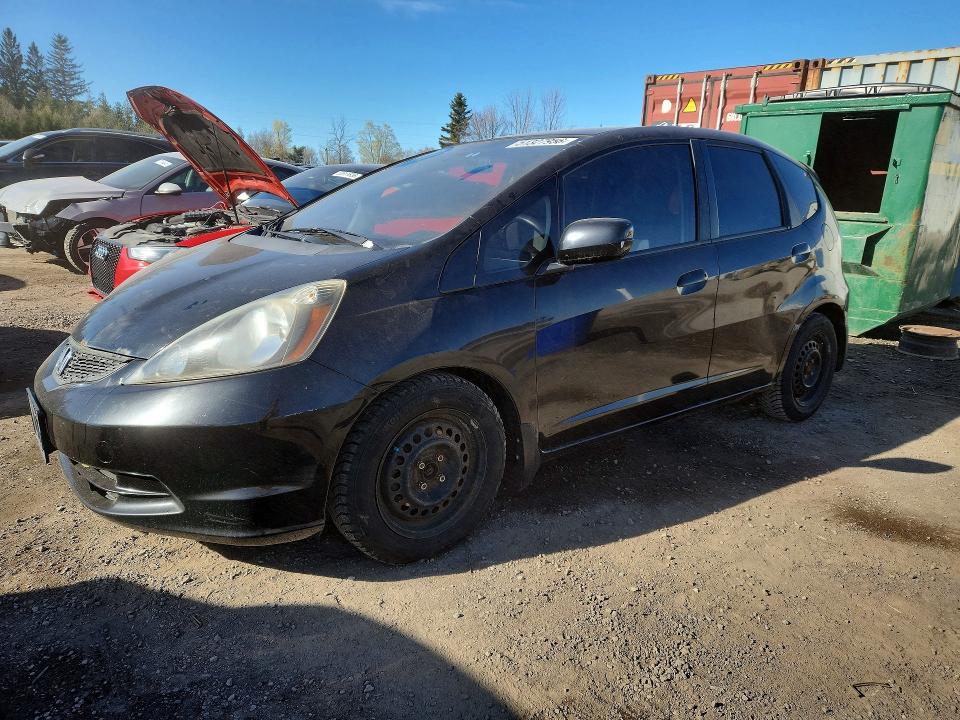 51327956 :رقم المزاد ، JHMGE8G50AC805561 vin ، 2010 Honda Fit مزاد بيع