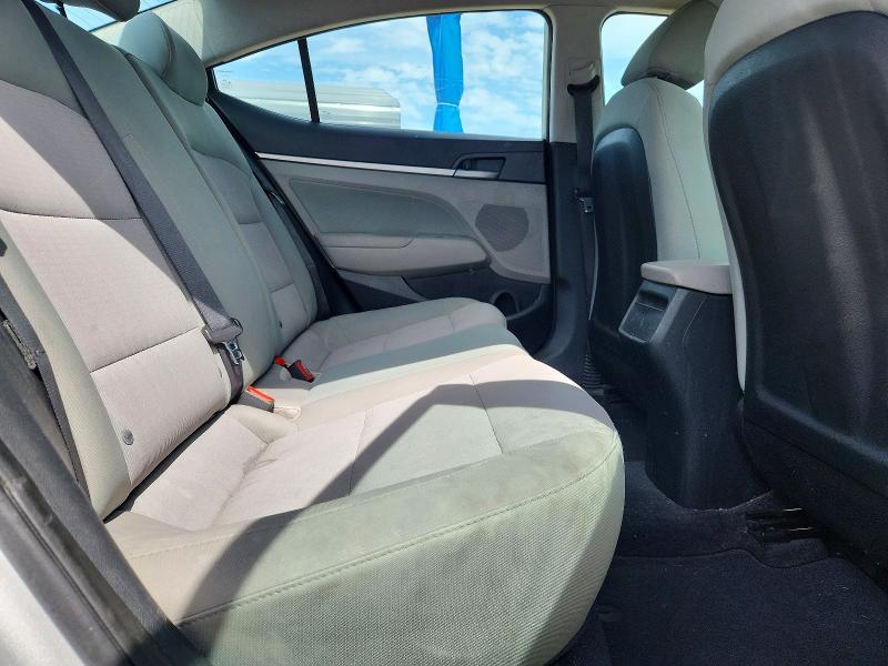 52705106 :رقم المزاد ، 5NPD84LF8HH092104 vin ، 2017 Hyundai Elantra مزاد بيع