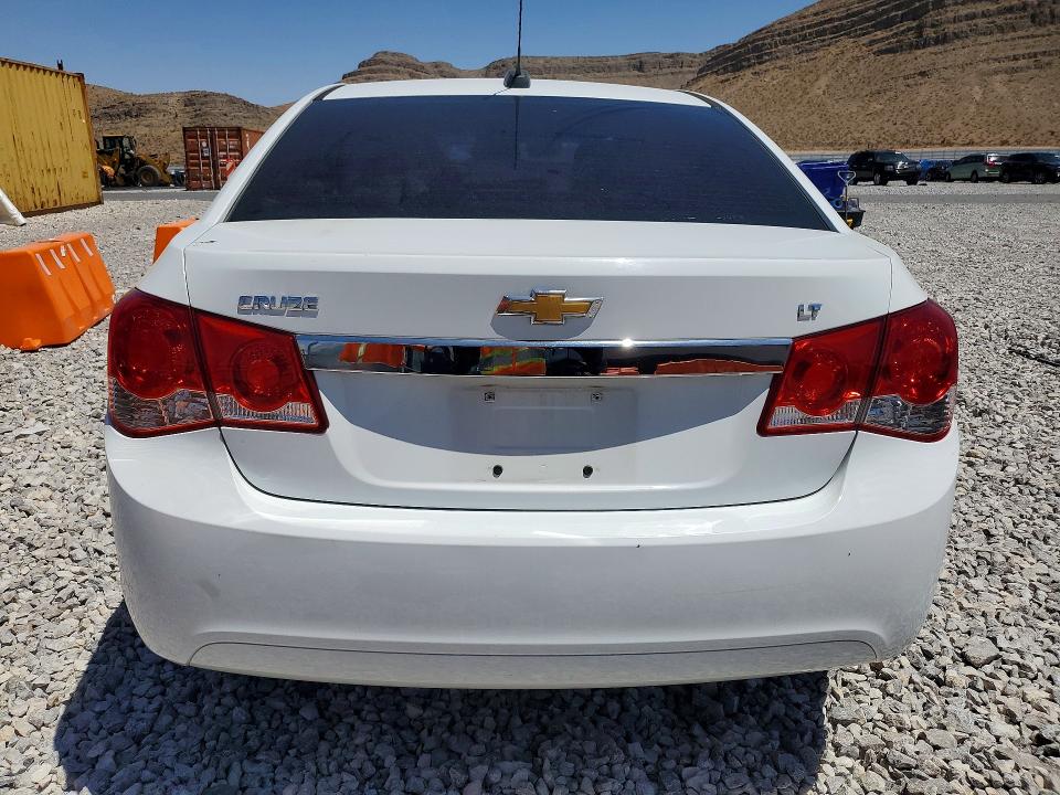 53276096 :رقم المزاد ، 1G1PE5SB4F7301049 vin ، 2015 Chevrolet Cruze مزاد بيع