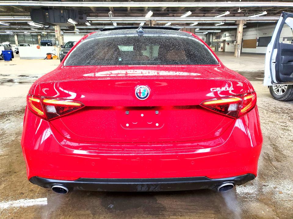 Продаж на аукціоні авто 2018 Alfa Romeo Giulia, vin: ZARFAEBN4J7575570, номер лоту: 54695676