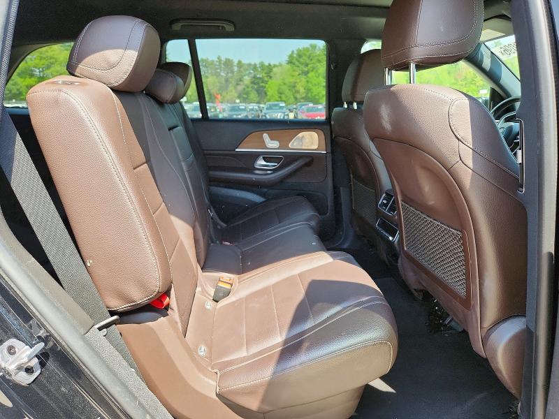 53319096 :رقم المزاد ، 4JGFF5KE7NA585669 vin ، 2022 Mercedes-benz Gls مزاد بيع