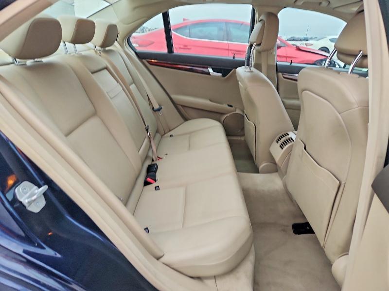 Продаж на аукціоні авто 2011 Mercedes-benz C, vin: WDDGF8BB7BR172881, номер лоту: 52119896