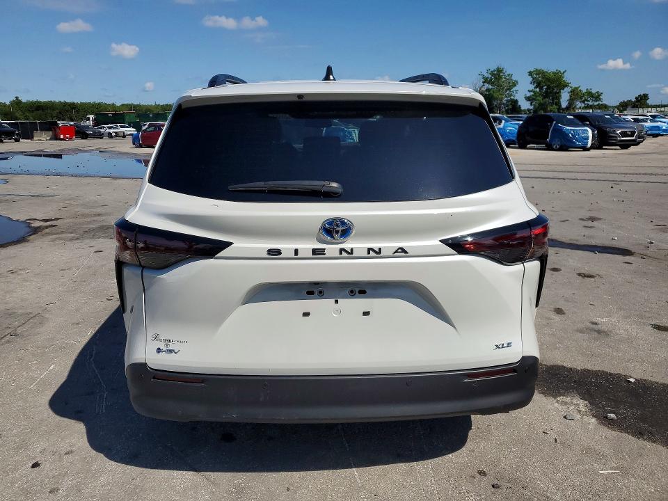2025 Toyota Sienna მანქანა იყიდება აუქციონზე, vin: 5TDJRKEC6SS244101, აუქციონის ნომერი: 53732746