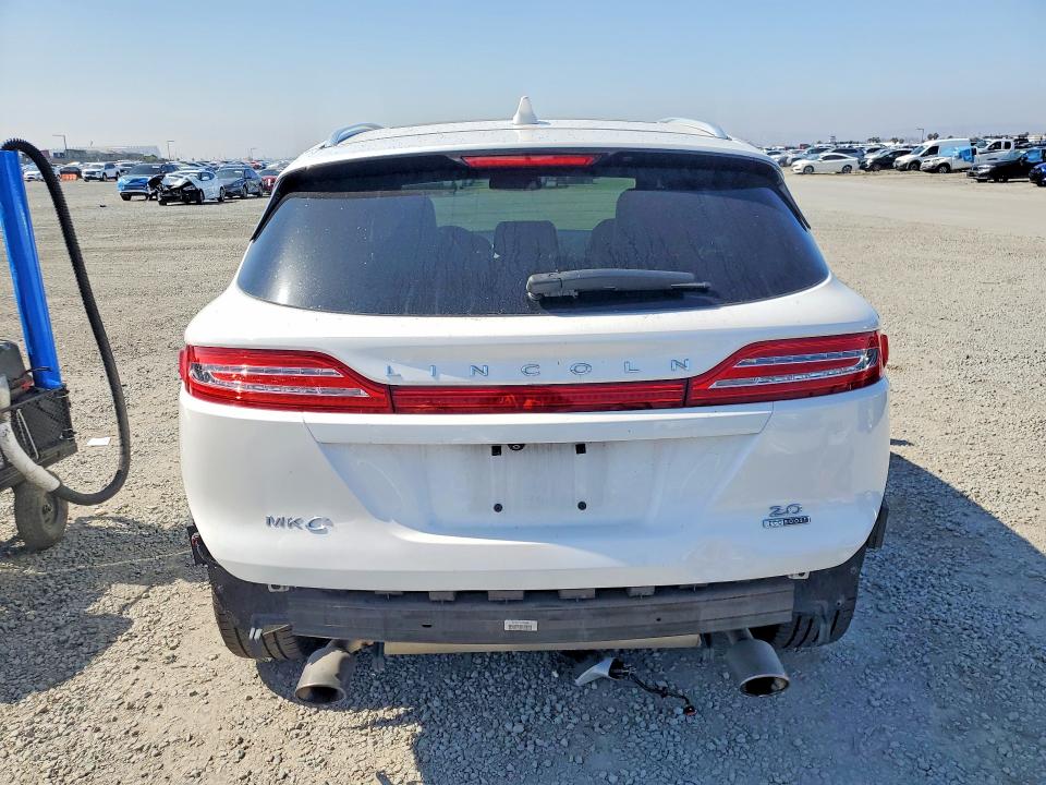 Продажа на аукционе авто 2015 Lincoln Mkc, vin: 5LMCJ1A95FUJ23672, номер лота: 52886486