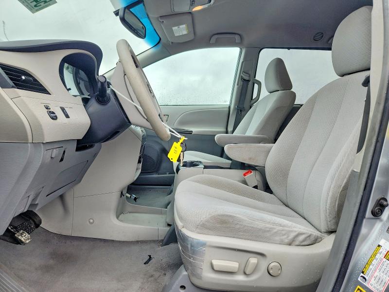 2011 Toyota Sienna მანქანა იყიდება აუქციონზე, vin: 5TDKK3DC9BS046614, აუქციონის ნომერი: 54666166