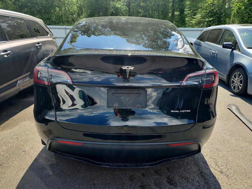 2024 Tesla Model Y მანქანა იყიდება აუქციონზე, vin: 7SAYGDEE1RF164711, აუქციონის ნომერი: 53531226