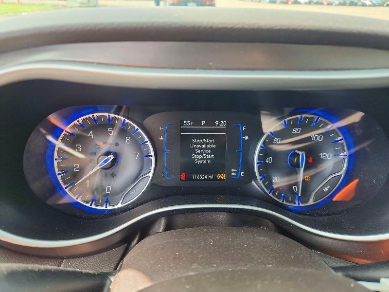 53036766 :رقم المزاد ، 2C4RC1CG8HR836895 vin ، 2017 Chrysler Pacifica مزاد بيع