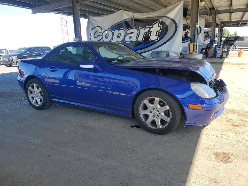 53423116 :رقم المزاد ، WDBKK49F43F289949 vin ، 2003 Mercedes-benz Slk مزاد بيع