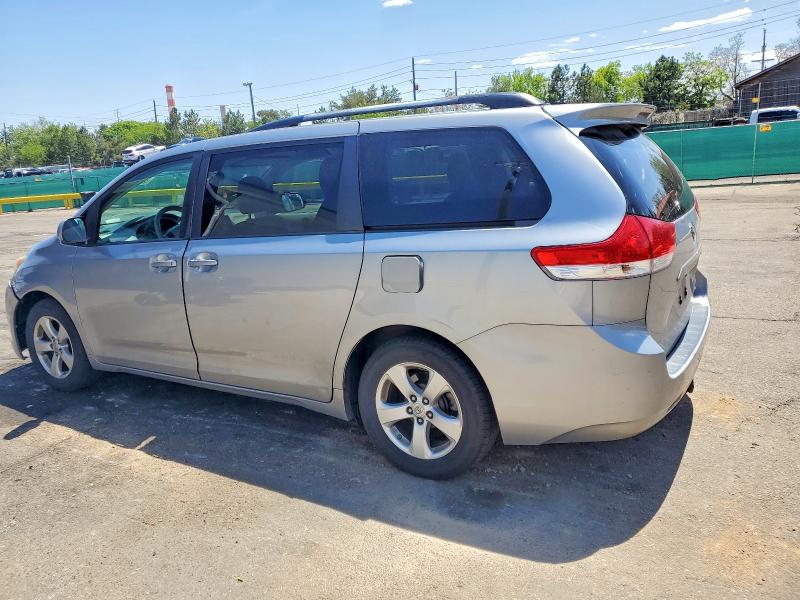 2013 Toyota Sienna მანქანა იყიდება აუქციონზე, vin: 5TDKK3DC2DS401318, აუქციონის ნომერი: 53574146