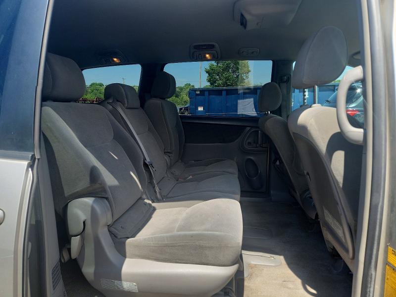 2005 Toyt Sienna მანქანა იყიდება აუქციონზე, vin: 5TDZA23CX5S379258, აუქციონის ნომერი: 52423316
