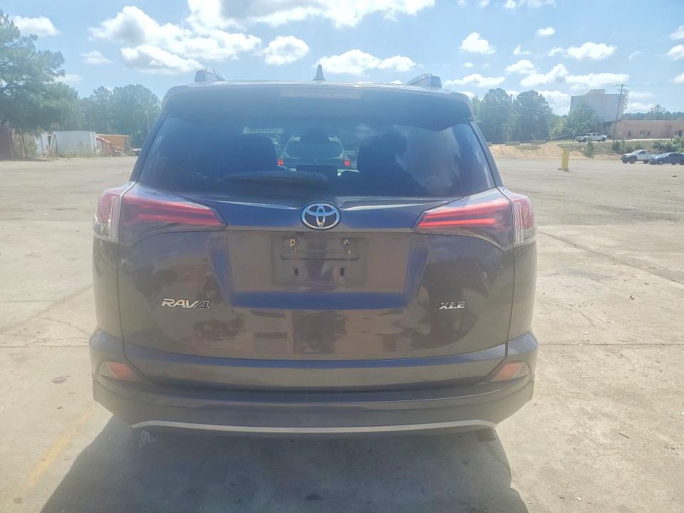 53886256 :رقم المزاد ، 2T3WFREV6HW376372 vin ، 2017 Toyota Rav4 مزاد بيع