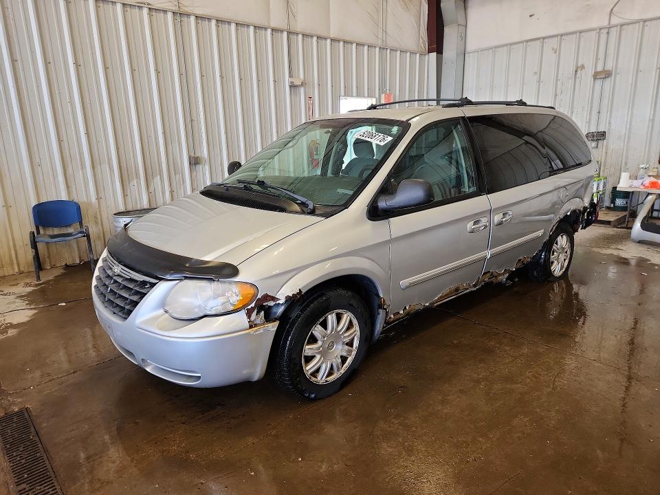 Auction sale of the 2005 Chrysler Town & Country, vin: 2C4GP54L45R501983, lot number: 52068176