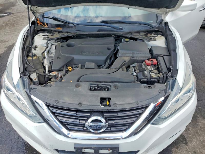 2018 Nissan Altima მანქანა იყიდება აუქციონზე, vin: 1N4AL3AP3JC118820, აუქციონის ნომერი: 53776526