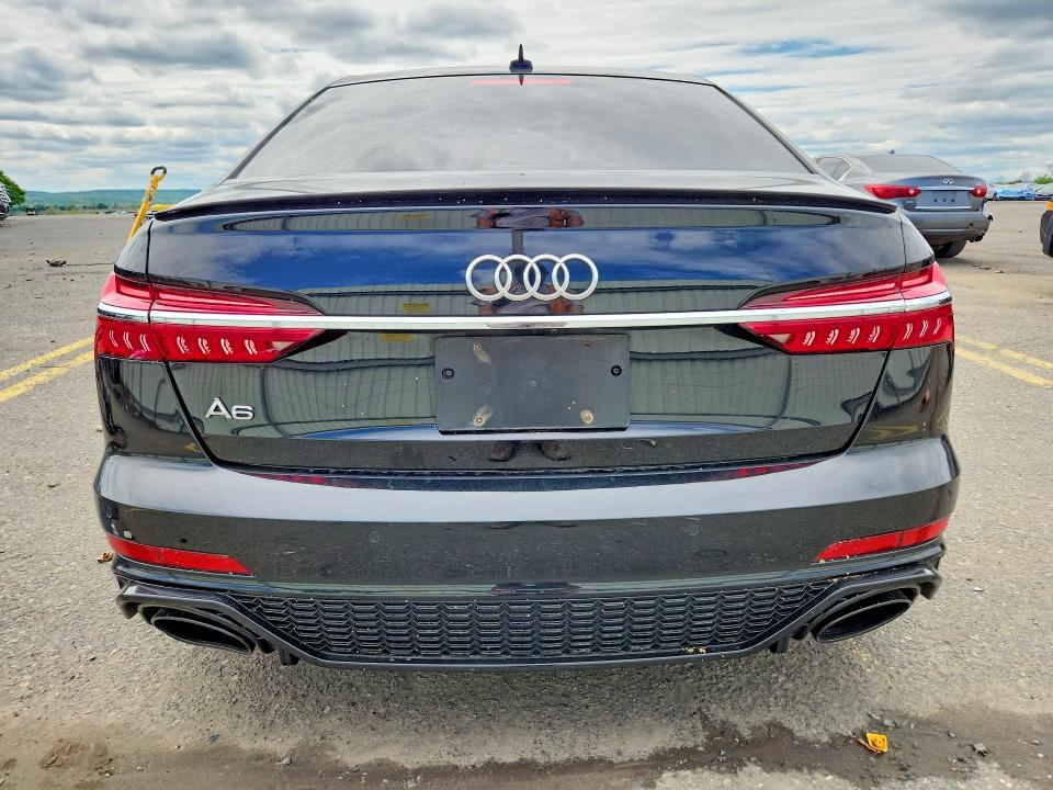53807466 :رقم المزاد ، WAUK2AF29MN057434 vin ، 2021 Audi A6 مزاد بيع